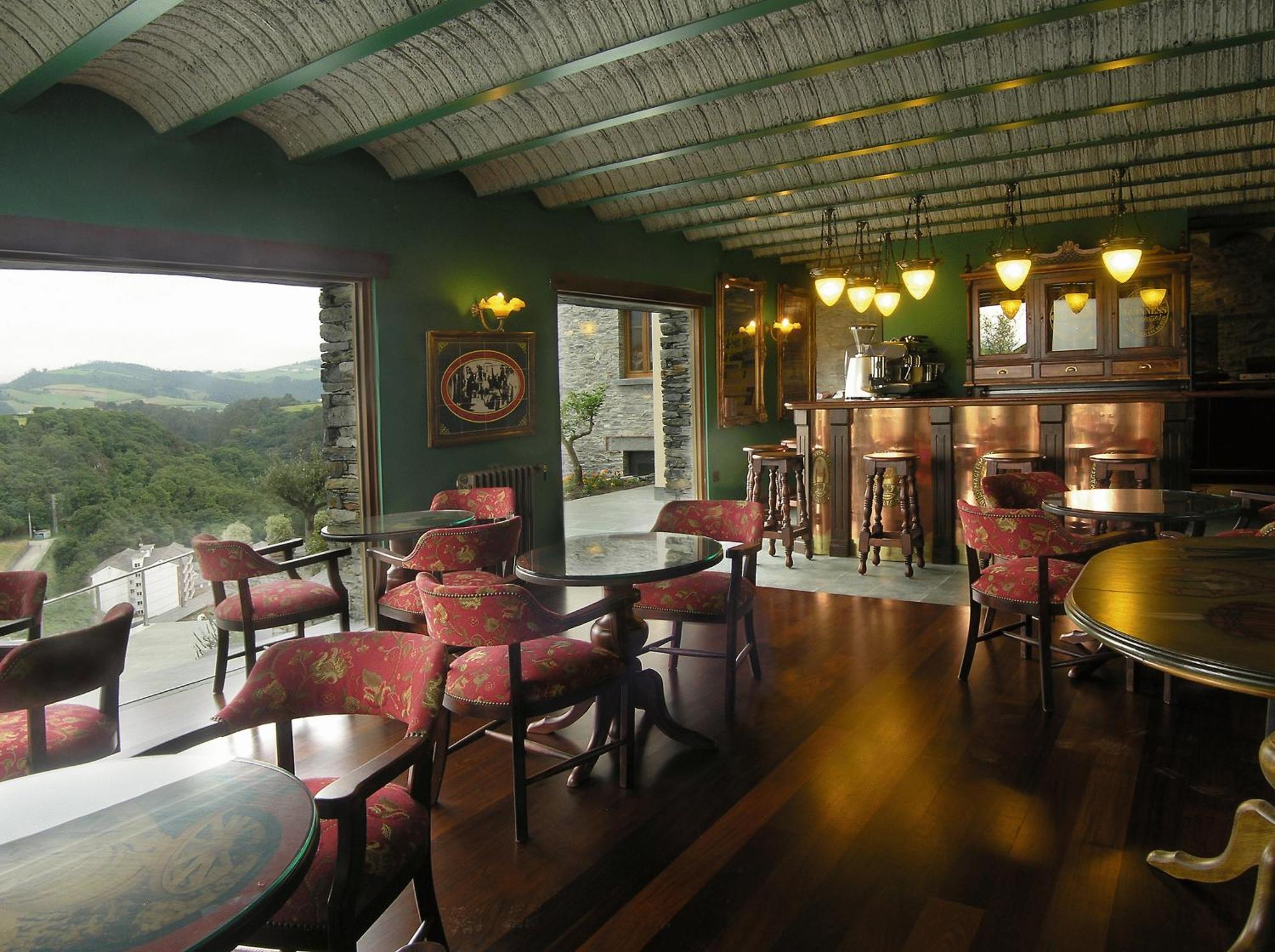 Casona El Gurugu Hotel Luarca Luaran gambar