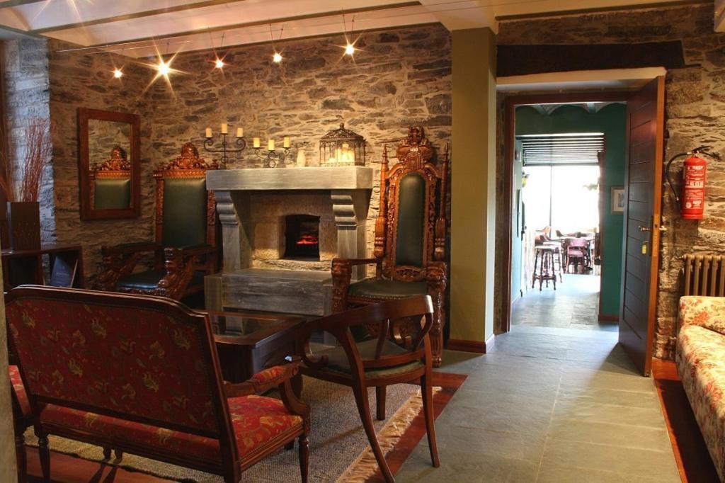 Casona El Gurugu Hotel Luarca Luaran gambar