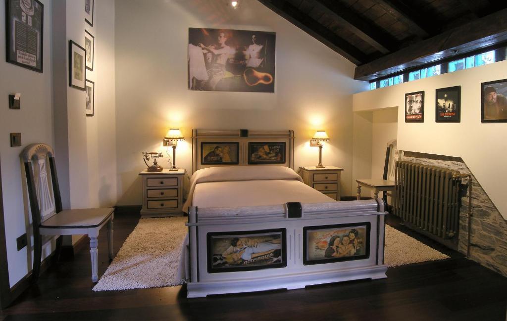 Casona El Gurugu Hotel Luarca Bilik gambar